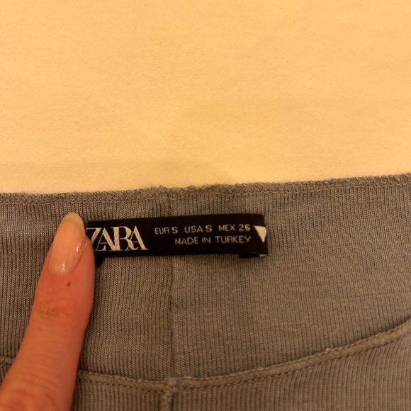 Zara blue seam long sleeve - Picture 2 of 2